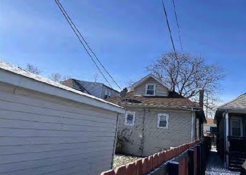 Tiny photo for 8737 S Essex Avenue, Chicago, IL 60617 (MLS # 12443919)