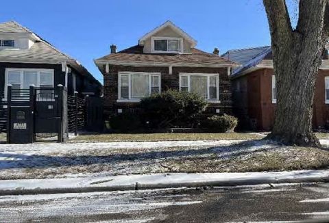 Tiny photo for 8737 S Essex Avenue, Chicago, IL 60617 (MLS # 12443919)
