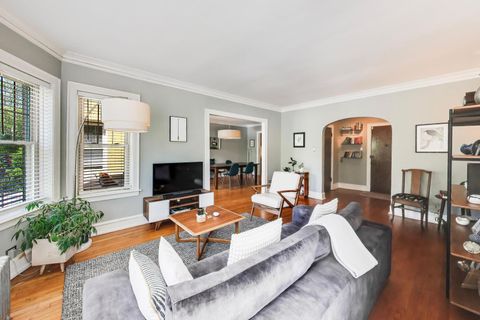 Tiny photo for 6203 N Oakley Street #1, Chicago, IL 60659 (MLS # 12668435)