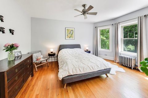 Tiny photo for 6203 N Oakley Street #1, Chicago, IL 60659 (MLS # 12668435)