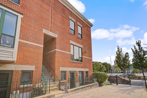 Photo of 727 S Ashland Avenue #B, Chicago, IL 60607 (MLS # 12713375)