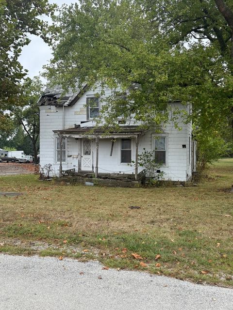 Photo of 420 S Sanford Street, Ivesdale, IL 61851 (MLS # 12479848)