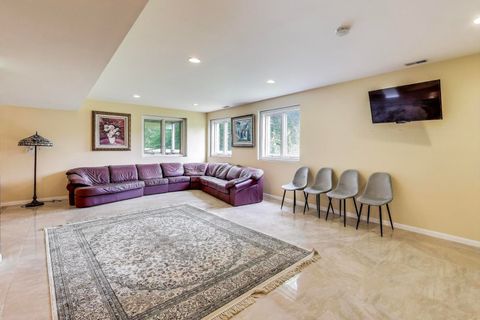 Tiny photo for 45 Willow Bay Drive, South Barrington, IL 60010 (MLS # 12490257)