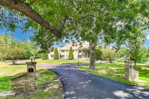 Tiny photo for 45 Willow Bay Drive, South Barrington, IL 60010 (MLS # 12490257)