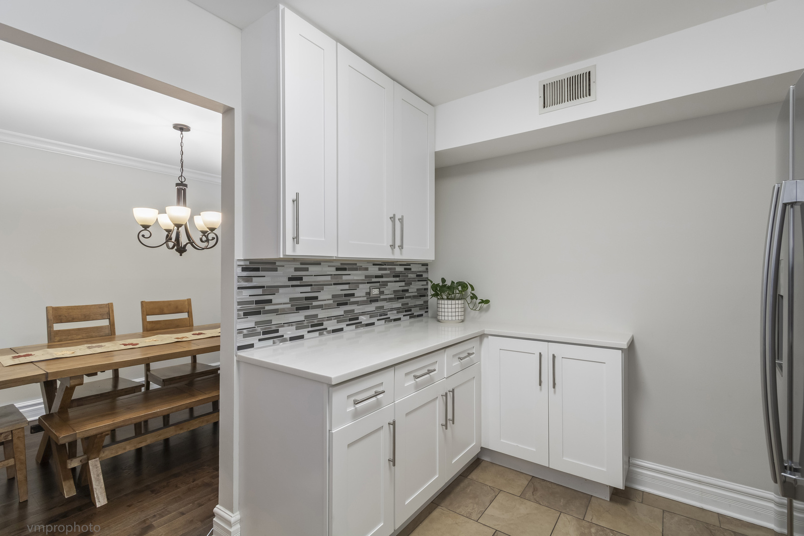 925 SPRING HILL Drive 101