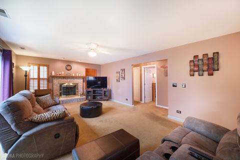 Tiny photo for 621 Kirkland Drive, Algonquin, IL 60102 (MLS # 12574425)