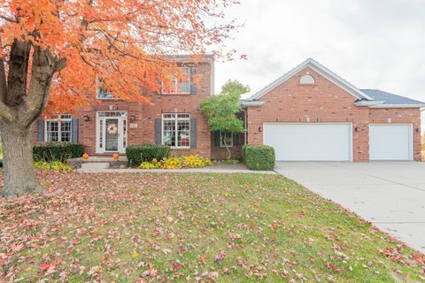 Photo of 29 Knollbrook Court, Bloomington, IL 61705 (MLS # 12517064)