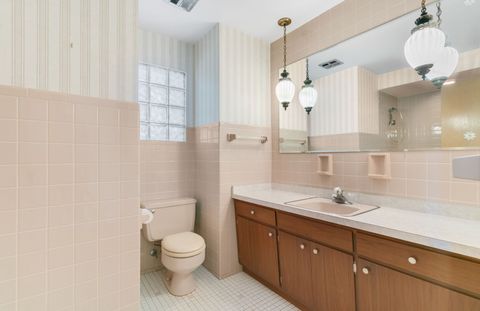 Tiny photo for 9712 S Kolmar Avenue, Oak Lawn, IL 60453 (MLS # 12623218)