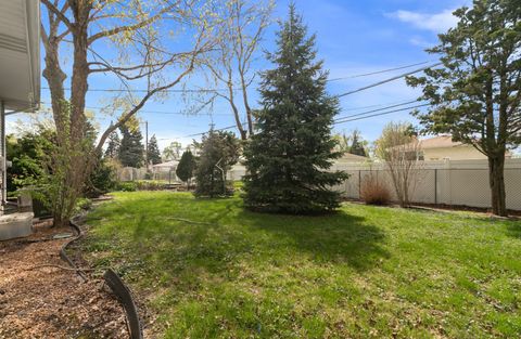 Tiny photo for 9712 S Kolmar Avenue, Oak Lawn, IL 60453 (MLS # 12623218)