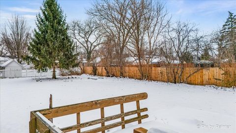Tiny photo for 321 E Ardmore Avenue, Roselle, IL 60172 (MLS # 12532400)