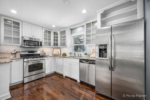 Tiny photo for 321 E Ardmore Avenue, Roselle, IL 60172 (MLS # 12532400)