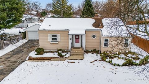 Tiny photo for 321 E Ardmore Avenue, Roselle, IL 60172 (MLS # 12532400)