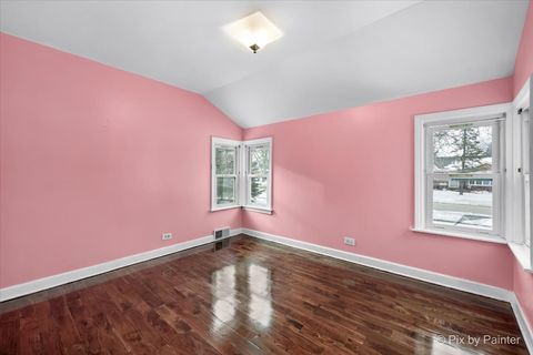 Tiny photo for 321 E Ardmore Avenue, Roselle, IL 60172 (MLS # 12532400)