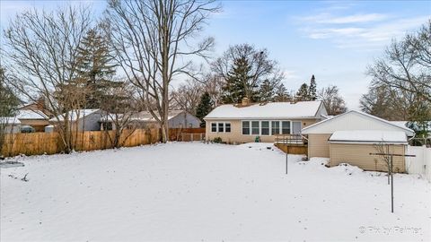 Tiny photo for 321 E Ardmore Avenue, Roselle, IL 60172 (MLS # 12532400)