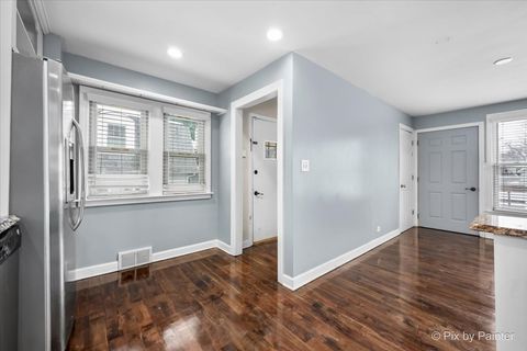 Tiny photo for 321 E Ardmore Avenue, Roselle, IL 60172 (MLS # 12532400)