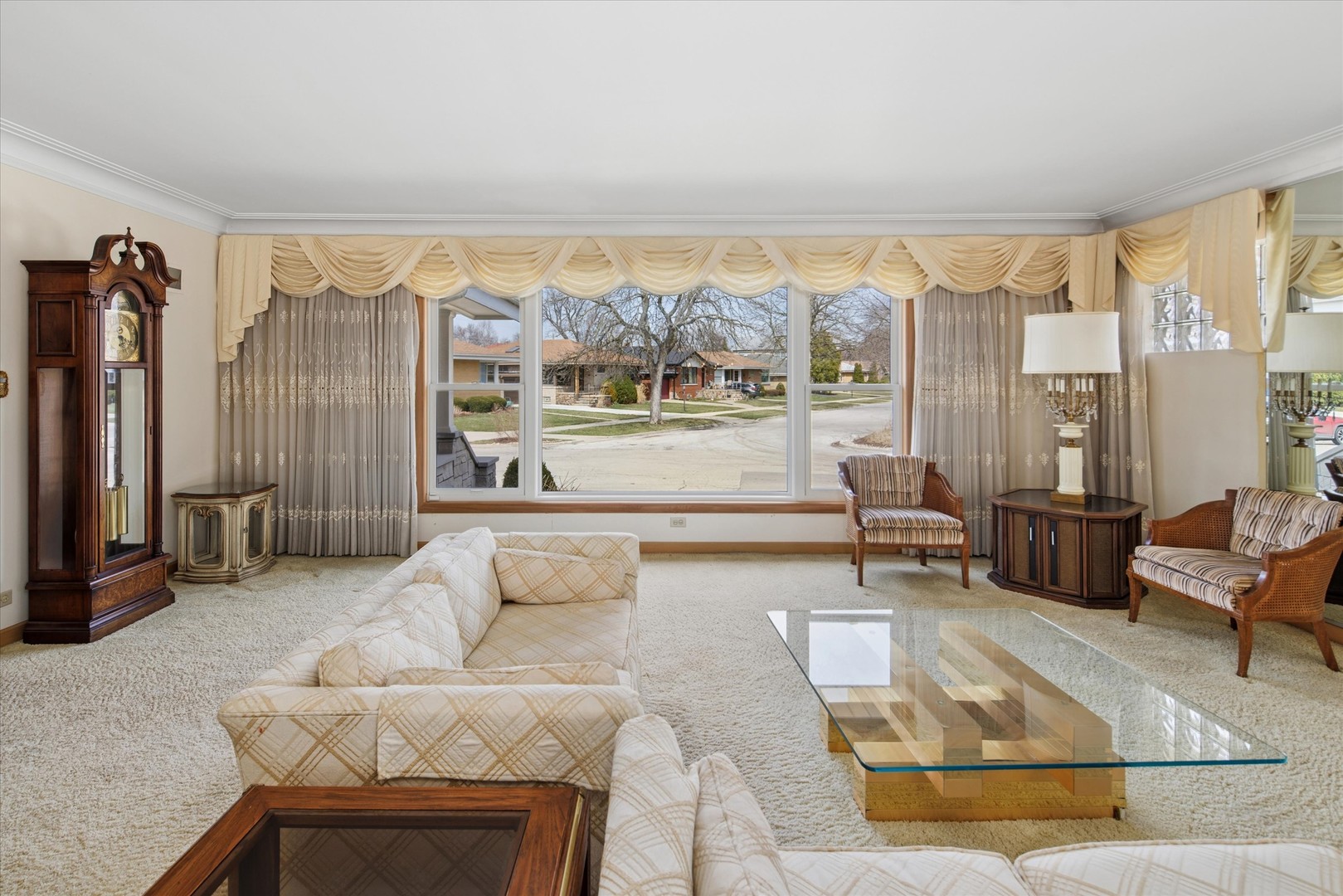 6024 N Kostner Avenue