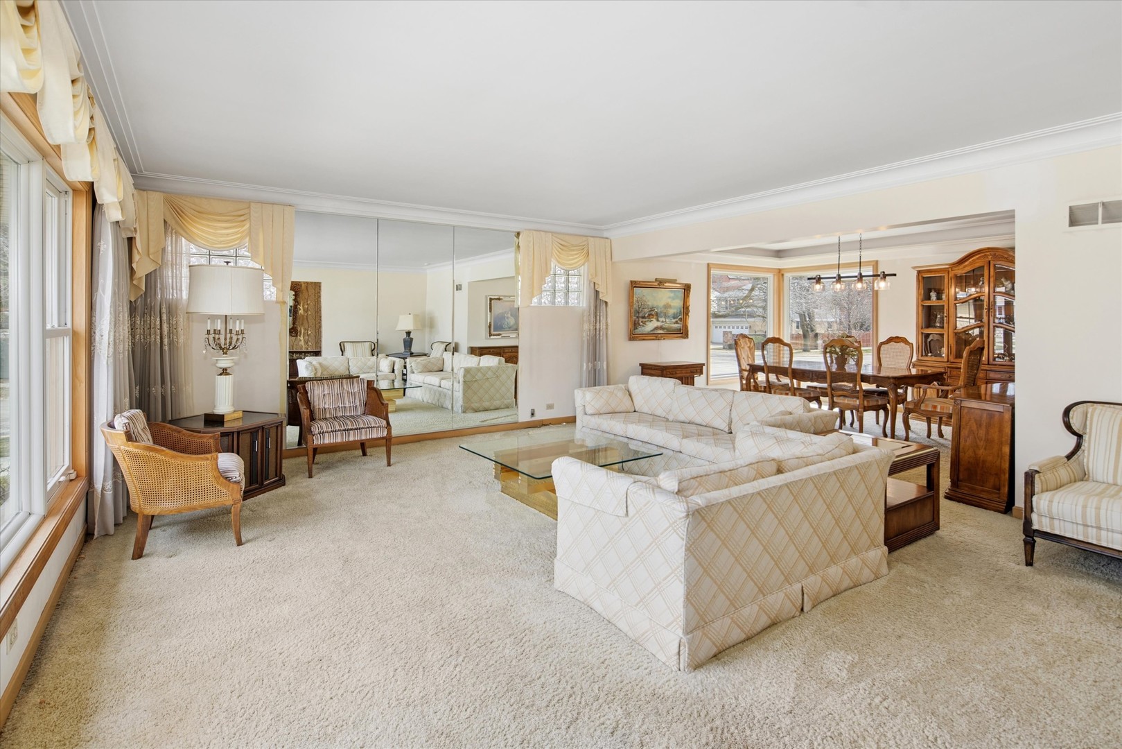 6024 N Kostner Avenue