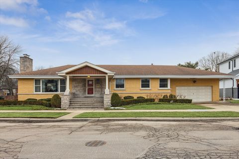 Photo of 6024 N Kostner Avenue, Chicago, IL 60646 (MLS # 12573420)