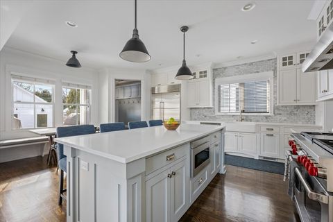 Tiny photo for 1511 Central Avenue, Wilmette, IL 60091 (MLS # 12553354)