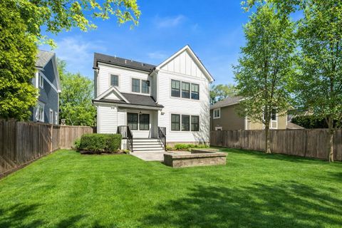 Tiny photo for 1511 Central Avenue, Wilmette, IL 60091 (MLS # 12553354)