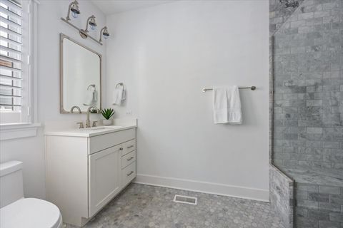 Tiny photo for 1511 Central Avenue, Wilmette, IL 60091 (MLS # 12553354)