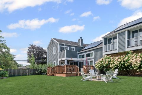 Tiny photo for 1101 N Stratford Road, Arlington Heights, IL 60004 (MLS # 12507362)