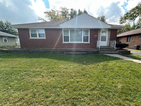 Tiny photo for 609 E 160th Place, South Holland, IL 60473 (MLS # 12578512)