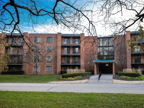 Photo of 1605 E CENTRAL Road #203A, Arlington Heights, IL 60005 (MLS # 12498225) Photo of 1605 E CENTRAL Road #203A, Arlington Heights, IL 60005 (MLS # 12498225)