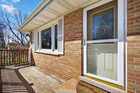 Tiny photo for 3911 Eastway Drive, Island Lake, IL 60042 (MLS # 12590035)