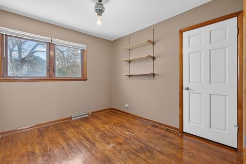 Tiny photo for 3911 Eastway Drive, Island Lake, IL 60042 (MLS # 12590035)