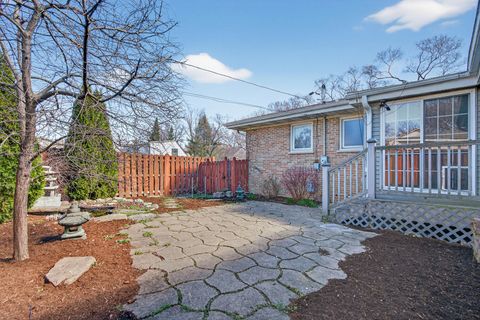 Tiny photo for 3911 Eastway Drive, Island Lake, IL 60042 (MLS # 12590035)