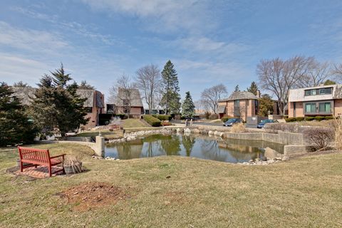 Tiny photo for 600 W Russell Street #306, Barrington, IL 60010 (MLS # 12565051)