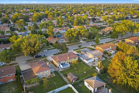 Tiny photo for 7803 Churchill Street, Morton Grove, IL 60053 (MLS # 12477846)