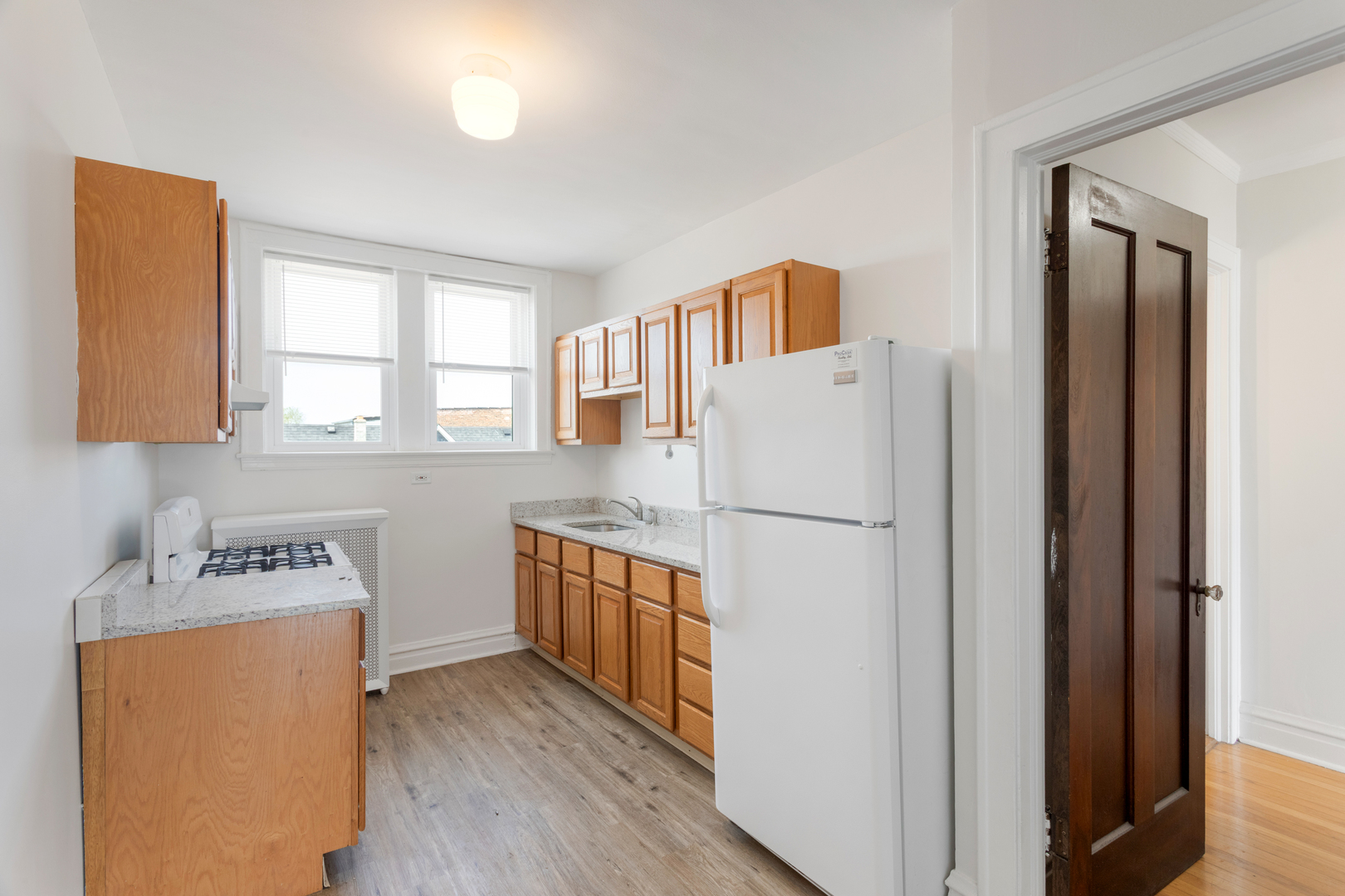 2352 N Spaulding Avenue 303