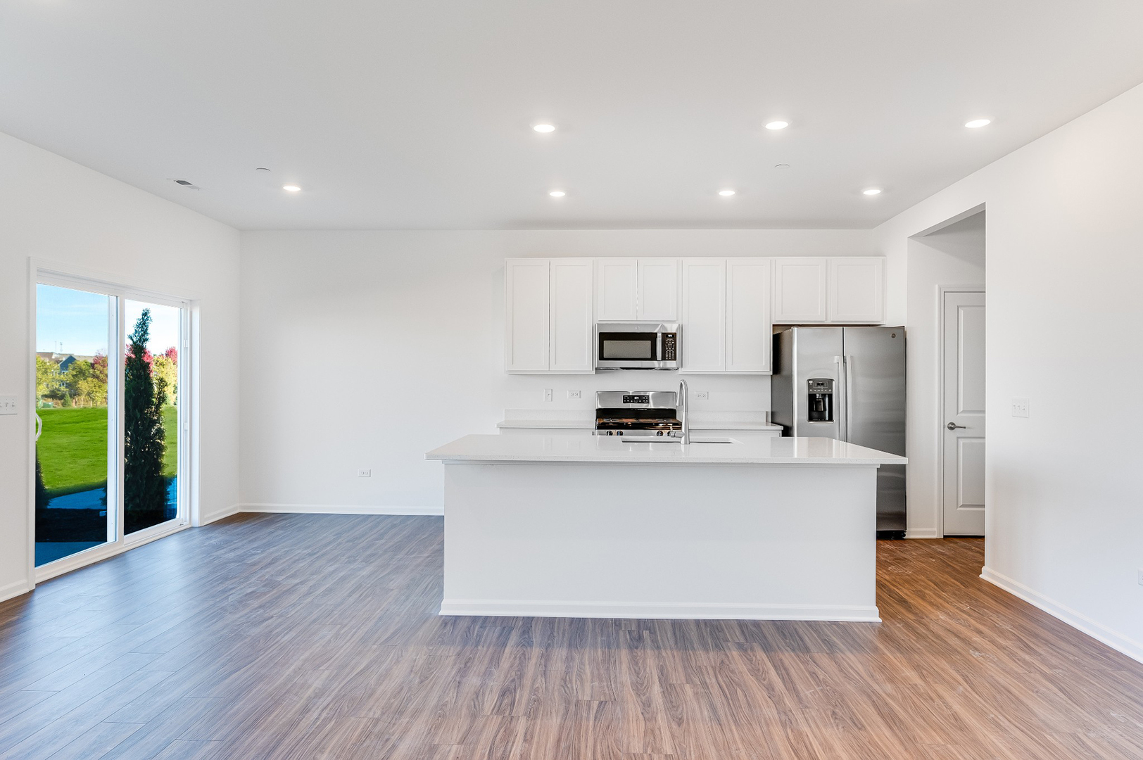 319 Red Oak Circle 0204