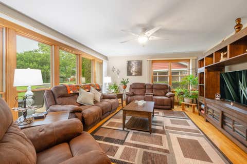 Tiny photo for 1331 S Lombard Avenue, Lombard, IL 60148 (MLS # 12731534)
