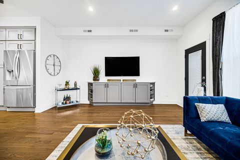 Tiny photo for 4559 S Michigan Avenue #2S, Chicago, IL 60653 (MLS # 12599832)