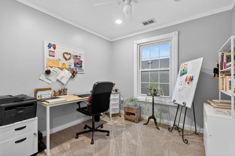 Tiny photo for 4608 Hawthorne Avenue, Lyons, IL 60534 (MLS # 12584275)