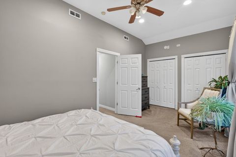 Tiny photo for 4608 Hawthorne Avenue, Lyons, IL 60534 (MLS # 12584275)