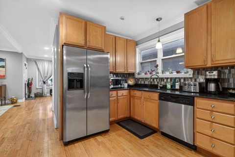 Tiny photo for 4608 Hawthorne Avenue, Lyons, IL 60534 (MLS # 12584275)