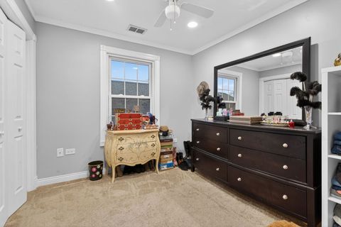 Tiny photo for 4608 Hawthorne Avenue, Lyons, IL 60534 (MLS # 12584275)