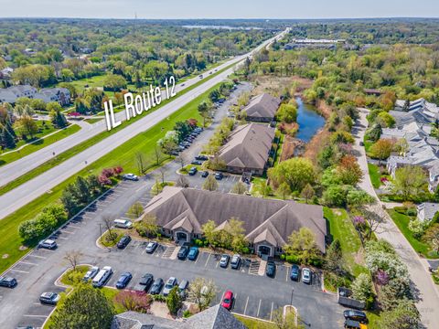 106 S Wynstone Park Drive 104 Barrington IL 60010