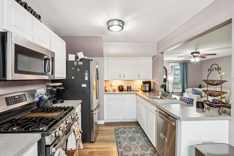 Tiny photo for 1010 Symphony Drive, Aurora, IL 60504 (MLS # 12532931)