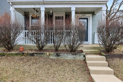 Tiny photo for 1010 Symphony Drive, Aurora, IL 60504 (MLS # 12532931)