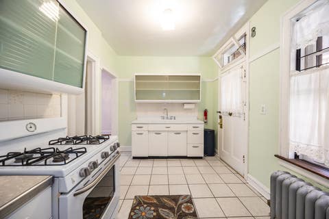 Tiny photo for 2430 W Greenleaf Avenue #1, Chicago, IL 60645 (MLS # 12721093)