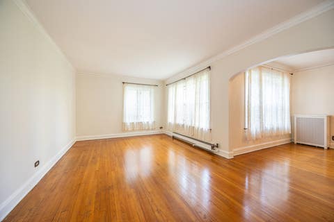 Tiny photo for 2430 W Greenleaf Avenue #1, Chicago, IL 60645 (MLS # 12721093)