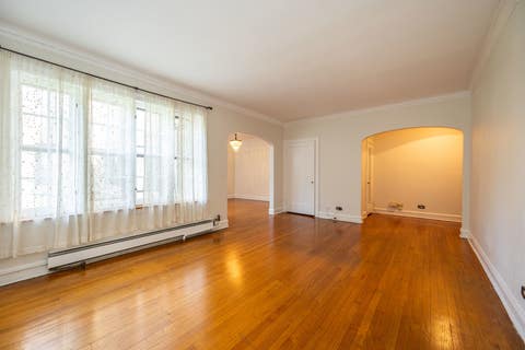 Tiny photo for 2430 W Greenleaf Avenue #1, Chicago, IL 60645 (MLS # 12721093)