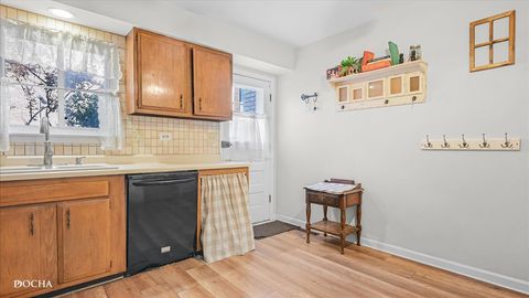 Tiny photo for 1016 N Mill Street #5, Naperville, IL 60563 (MLS # 12482823)