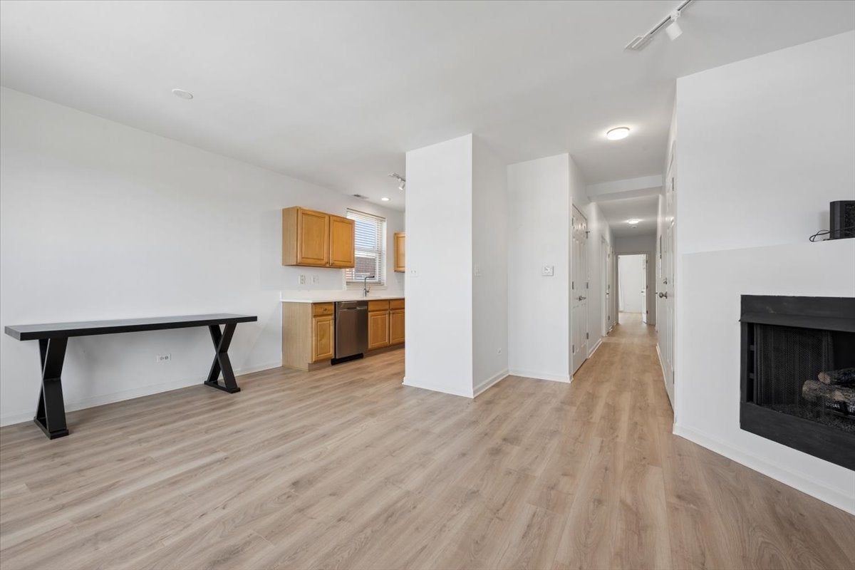 1341 N Halsted Street 3N