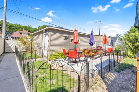 Tiny photo for 1418 N Mayfield Avenue, Chicago, IL 60651 (MLS # 12456348)